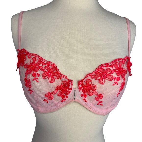 Victorias Secret 34C Push-Up Bra Without Padding Red Lace Embroidery & Jewel Det - Picture 2 of 9